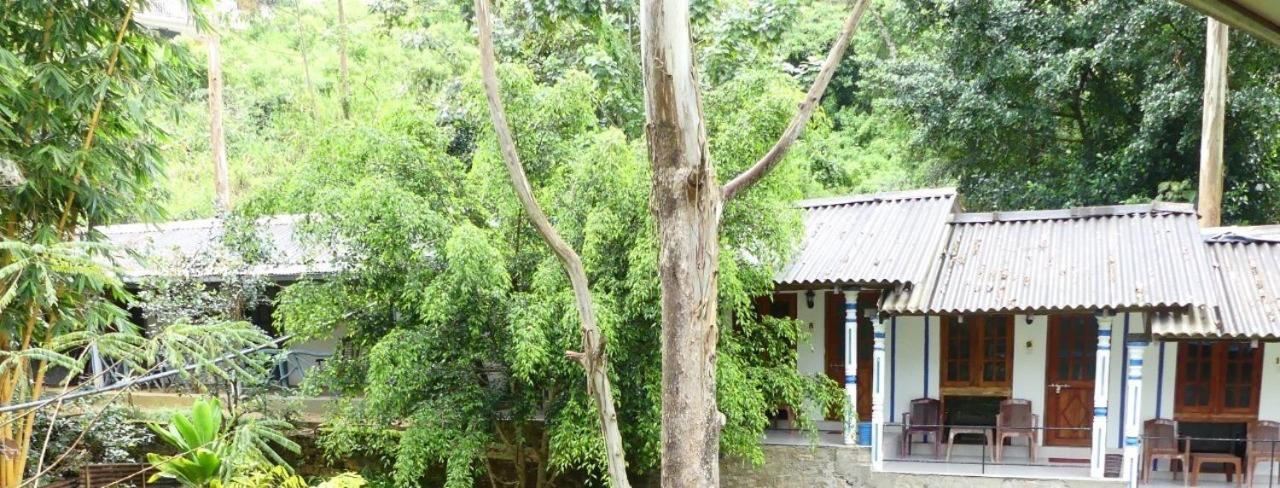 White House Riverside Retreat Nallathanniya Стая снимка